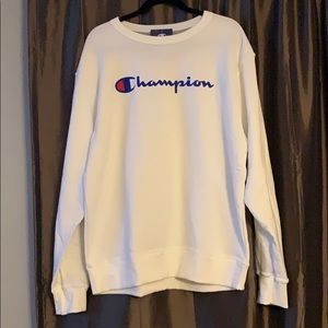 Men’s size L Champion Powerblend Sweatshirt- NWT